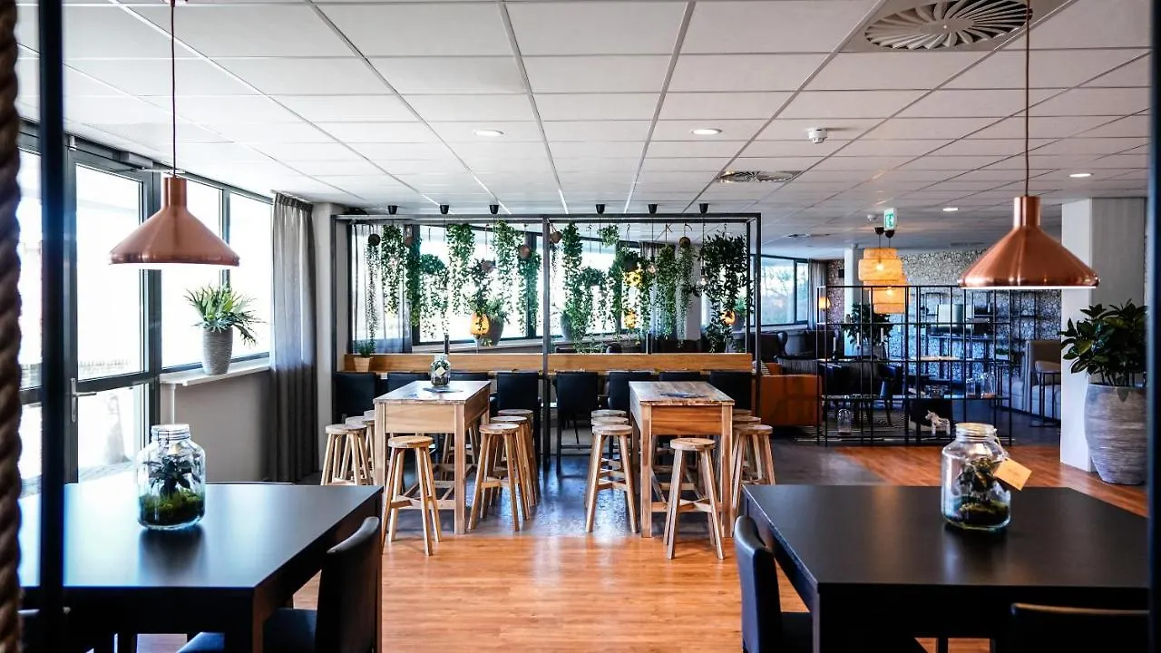 Amrath Apart-Hotel Schiphol バドフーフェドルプ 3*,